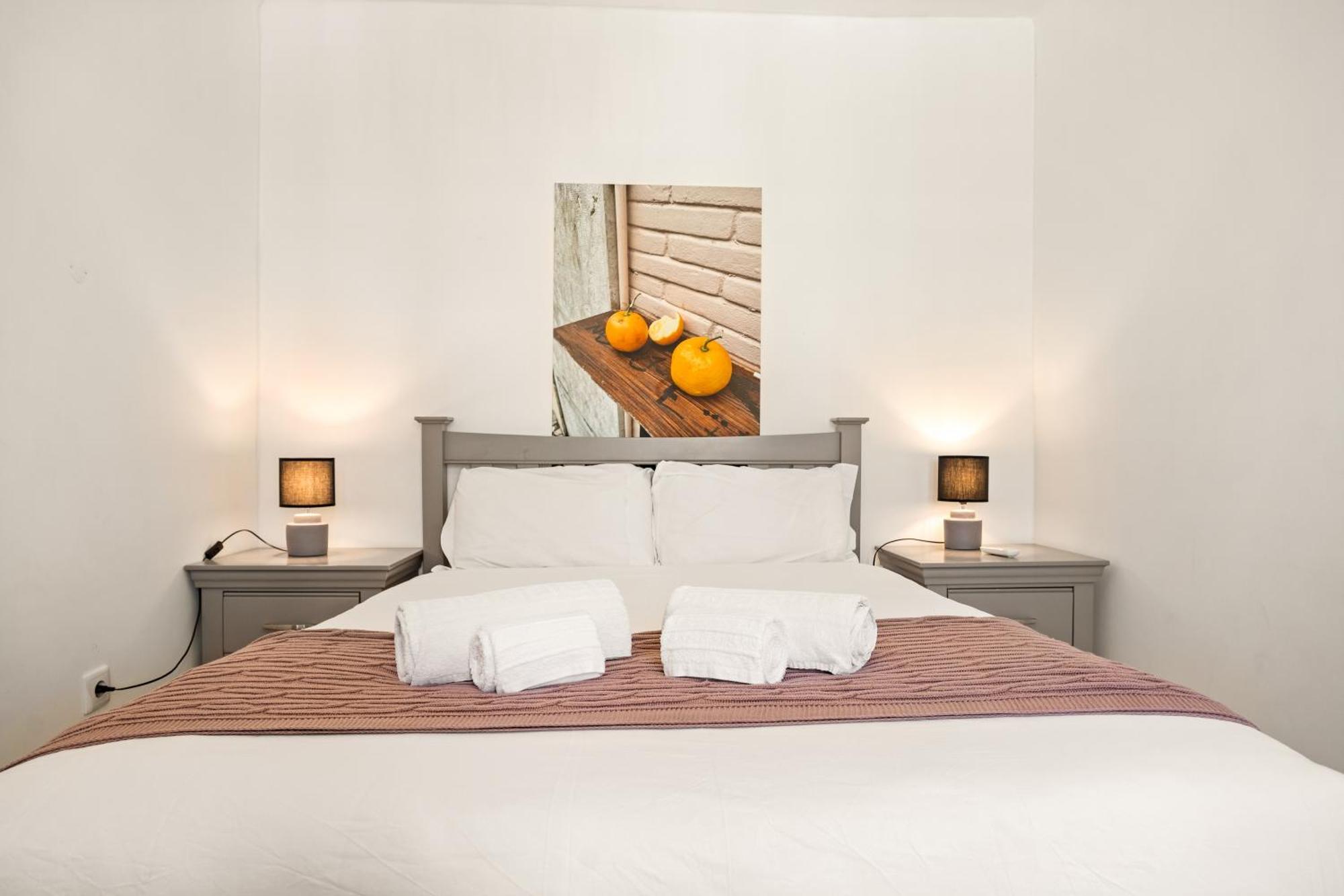 Apartment Spacious & Luxurious Penthouse In The Heart Of *